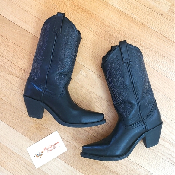 Masterson Boot Co Shoes - Masterson Boot Co black cowgirl boots - size 7